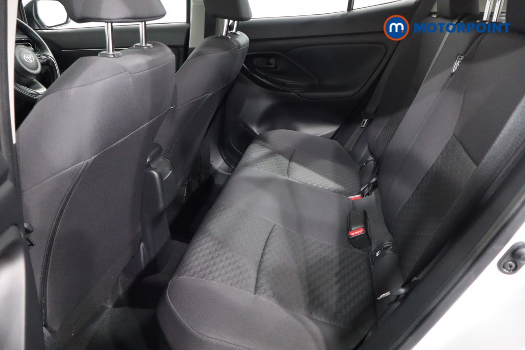 Toyota Yaris Cross Icon Automatic Petrol-Electric Hybrid Estate - Stock Number (1587968) - 5th supplementary image