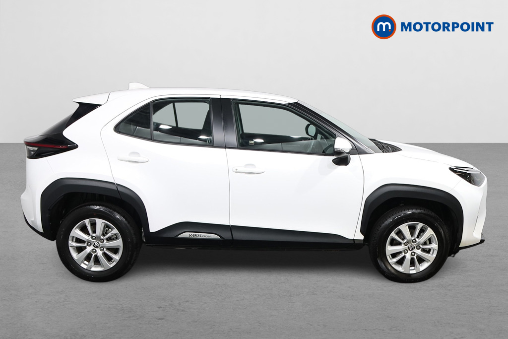 Toyota Yaris Cross Icon Automatic Petrol-Electric Hybrid Estate - Stock Number (1587968) - Drivers side