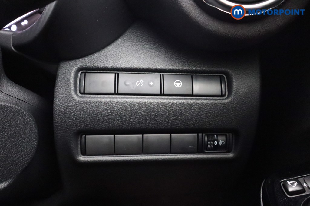 Nissan Juke Tekna-Plus Automatic Petrol-Electric Hybrid SUV - Stock Number (1588086) - 11th supplementary image