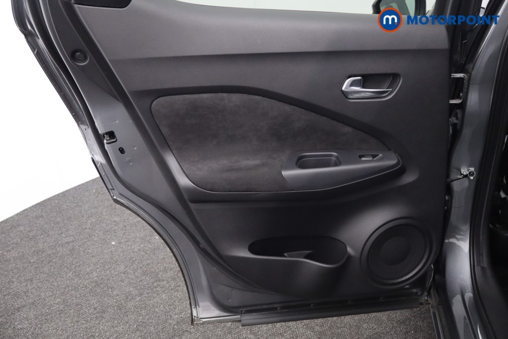 Nissan Juke Tekna-Plus Automatic Petrol-Electric Hybrid SUV - Stock Number (1588086) - 20th supplementary image