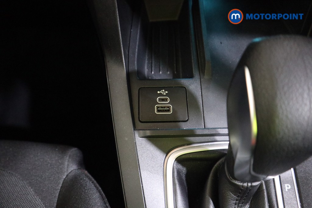 Ford Puma St-Line Automatic Petrol SUV - Stock Number (1588504) - 9th supplementary image
