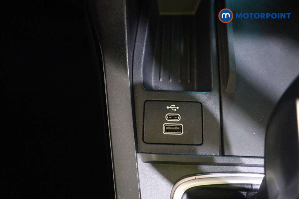 Ford Puma St-Line Automatic Petrol SUV - Stock Number (1588510) - 9th supplementary image