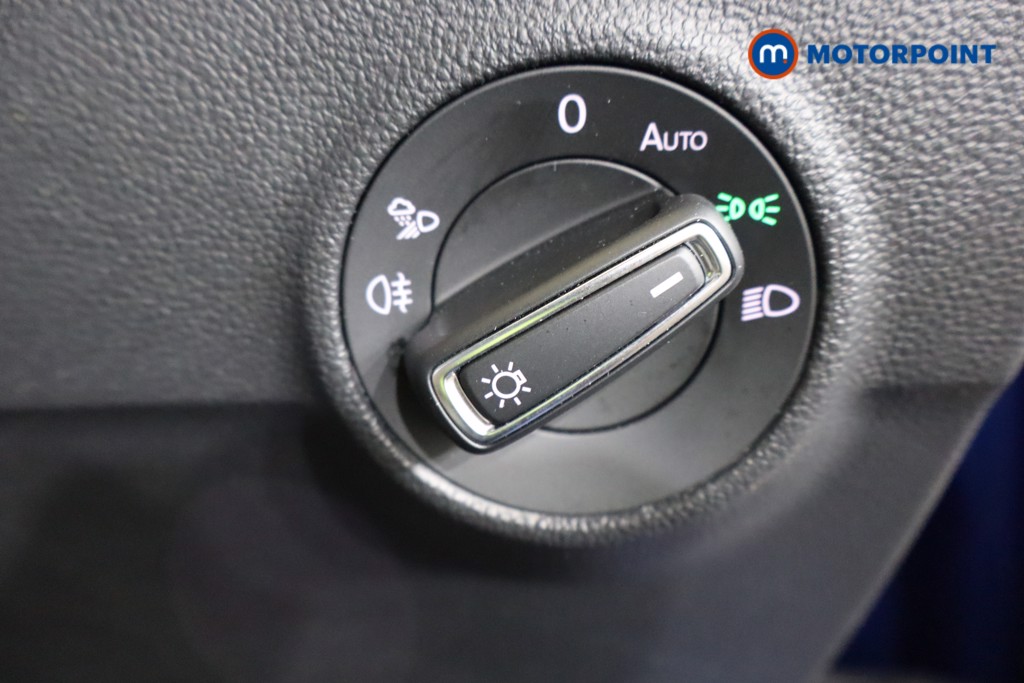 Volkswagen T-Roc Style Manual Diesel SUV - Stock Number (1581926) - 17th supplementary image