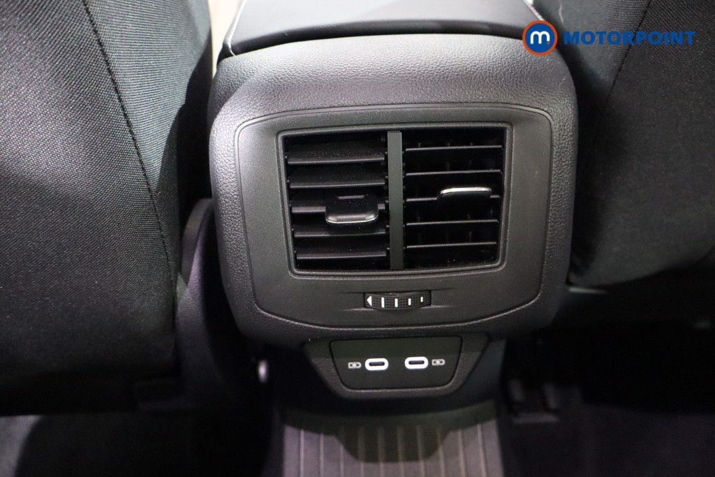 Volkswagen T-Roc Style Manual Diesel SUV - Stock Number (1581926) - 21st supplementary image