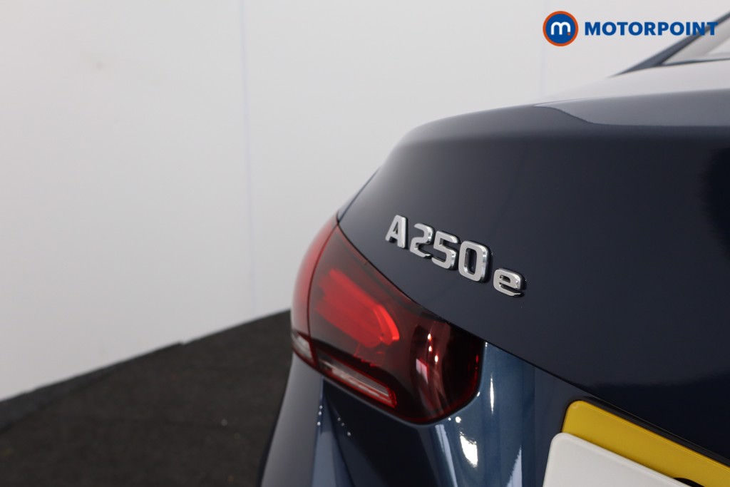 Mercedes-Benz A Class Amg Line Executive Edition Automatic Petrol Plug-In Hybrid Saloon - Stock Number (1582292) - 32nd supplementary image