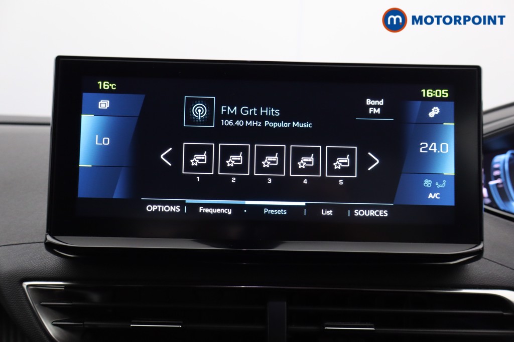 Peugeot 3008 Allure Automatic Petrol Plug-In Hybrid SUV - Stock Number (1583584) - 5th supplementary image