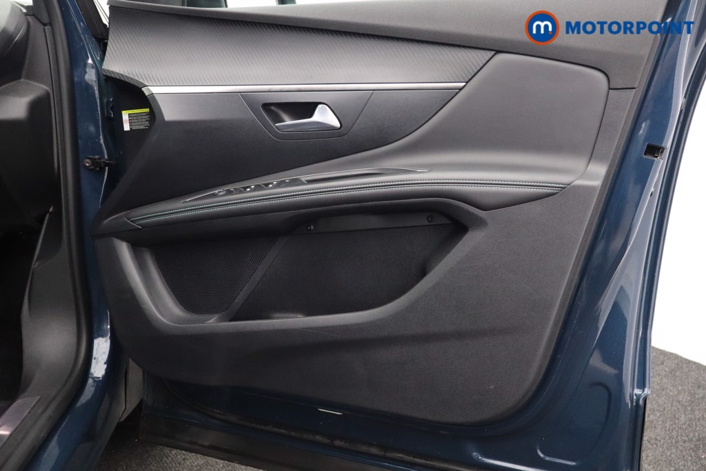 Peugeot 3008 Allure Automatic Petrol Plug-In Hybrid SUV - Stock Number (1583584) - 12th supplementary image