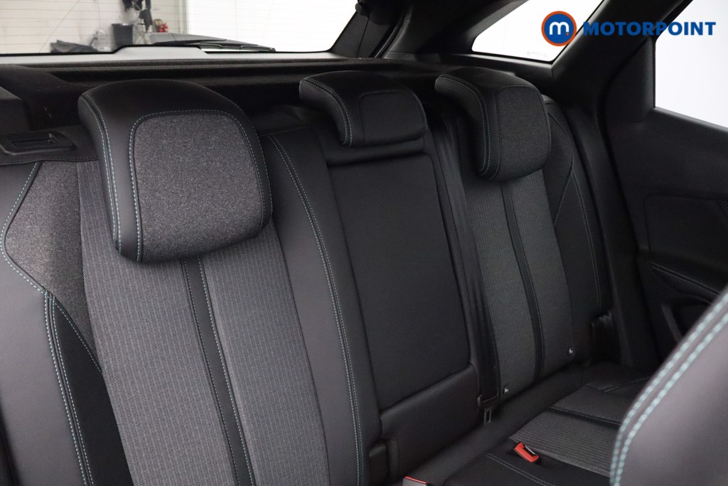 Peugeot 3008 Allure Automatic Petrol Plug-In Hybrid SUV - Stock Number (1583584) - 16th supplementary image