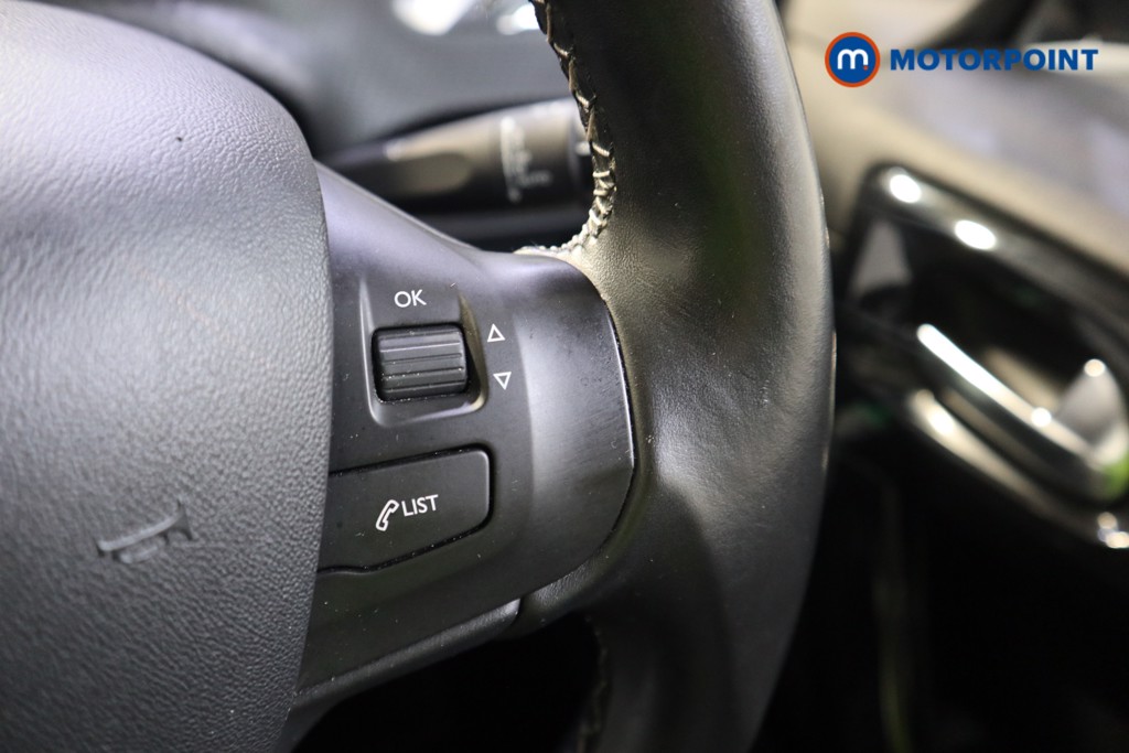 Peugeot 208 Allure Manual Petrol Hatchback - Stock Number (1558261) - 4th supplementary image