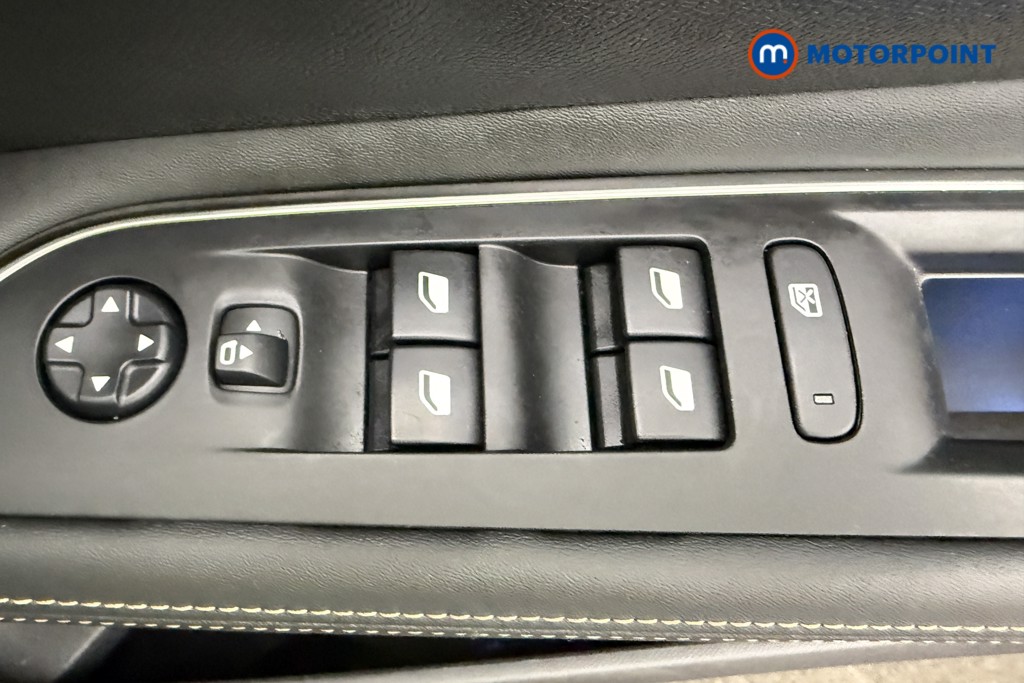 Peugeot 3008 Gt Line Premium Manual Diesel SUV - Stock Number (1562194) - 23rd supplementary image