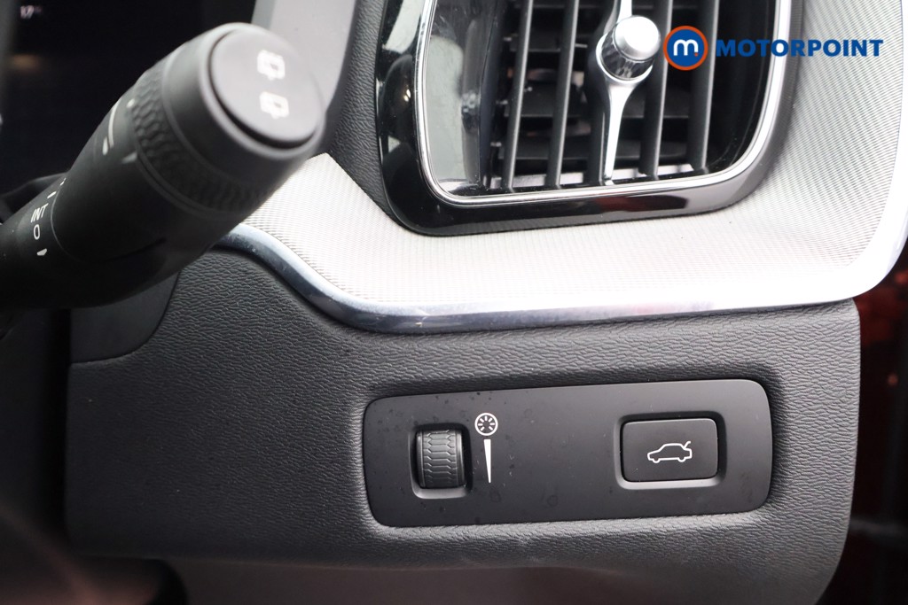 Volvo Xc60 R Design Automatic Diesel SUV - Stock Number (1565596) - 11th supplementary image