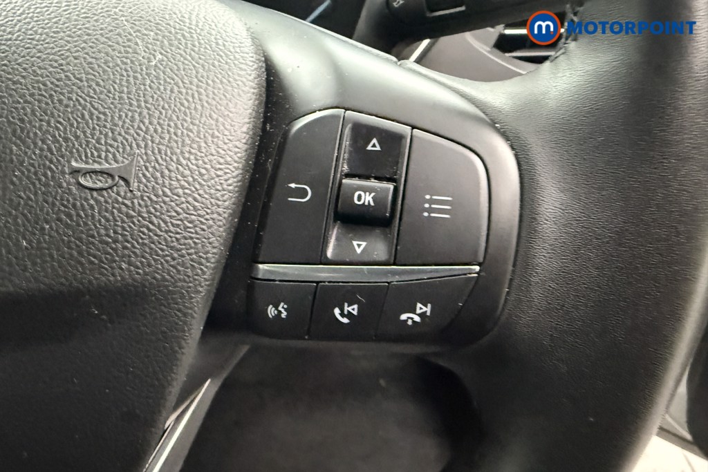 Ford Focus Active Manual Petrol Hatchback - Stock Number (1568610) - 4th supplementary image