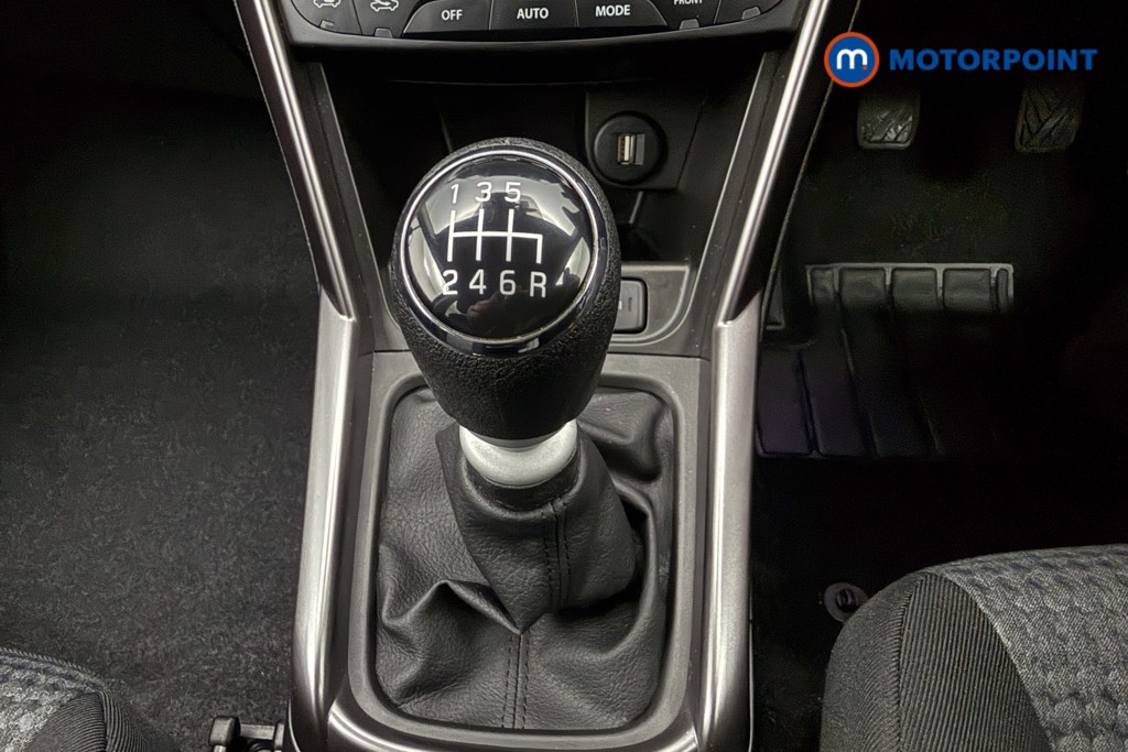 Suzuki S-Cross Motion Manual Petrol SUV - Stock Number (1569665) - 6th supplementary image