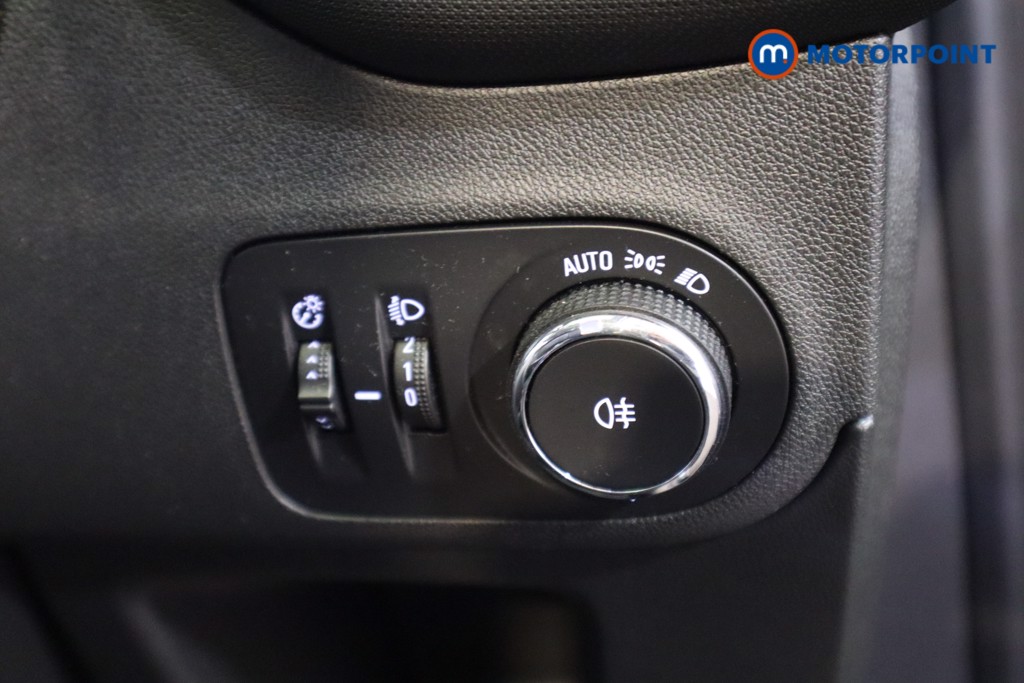 Vauxhall Crossland X Sport Nav Premium Manual Petrol SUV - Stock Number (1571630) - 12th supplementary image