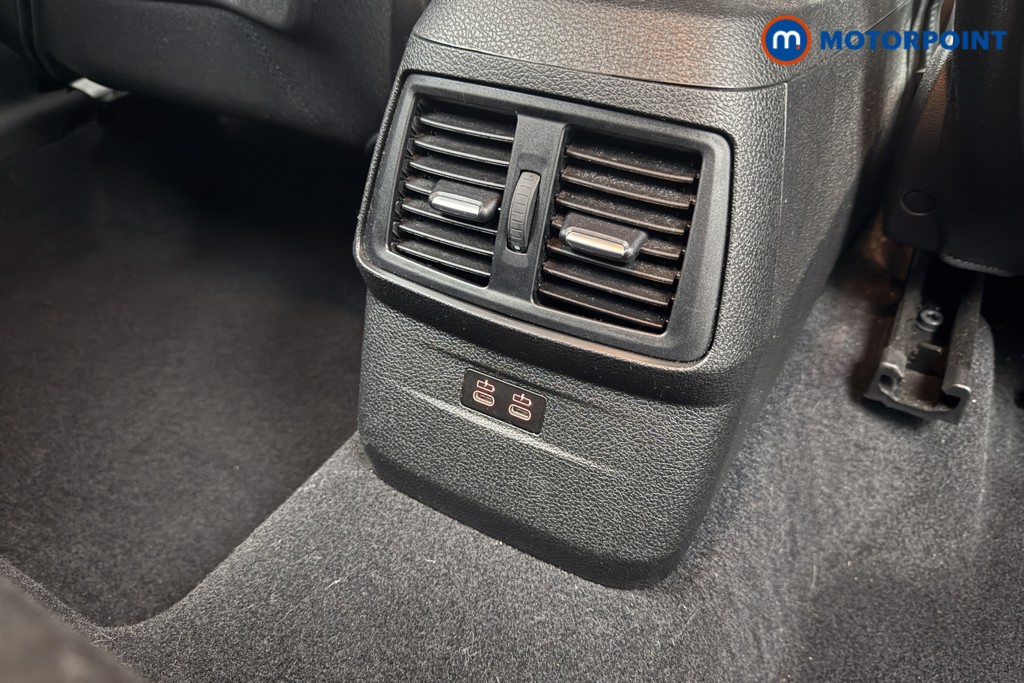 BMW 2 Series SE Manual Diesel Estate - Stock Number (1574039) - 20th supplementary image