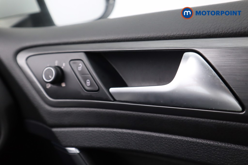 Volkswagen Golf Match Automatic Petrol Hatchback - Stock Number (1574843) - 9th supplementary image