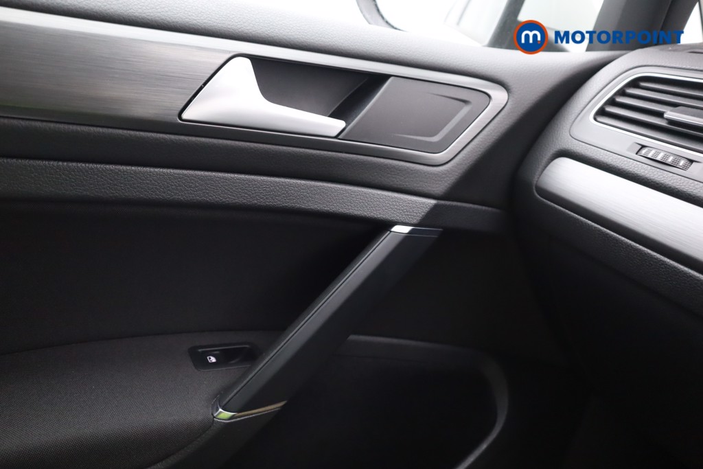 Volkswagen Golf Match Automatic Petrol Hatchback - Stock Number (1574843) - 11th supplementary image