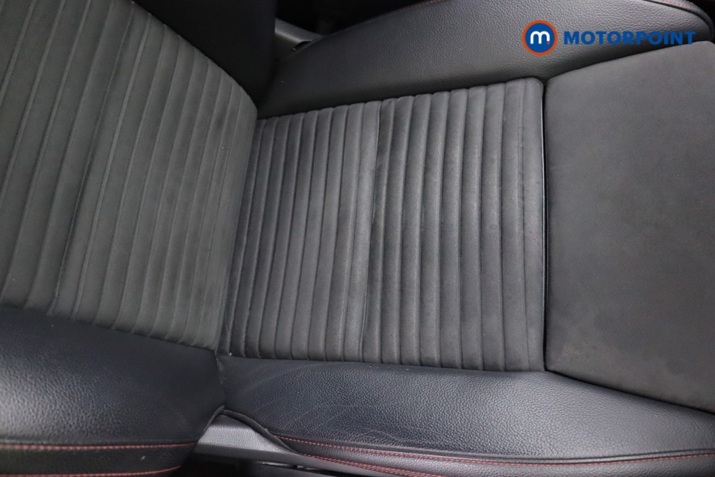Mercedes-Benz GLA Amg Line Automatic Petrol SUV - Stock Number (1575029) - 15th supplementary image