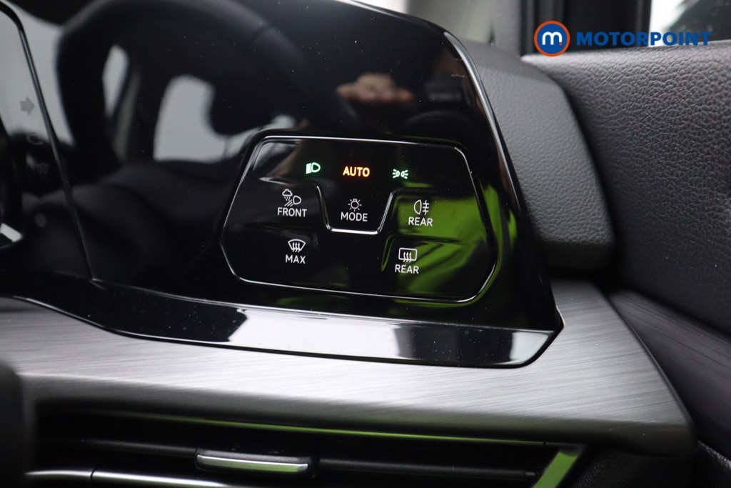 Volkswagen Golf Style Manual Petrol Hatchback - Stock Number (1575498) - 8th supplementary image