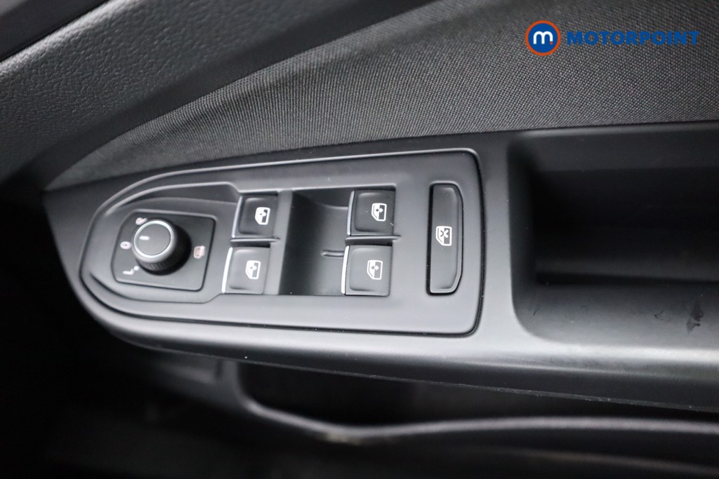 Volkswagen Golf Style Manual Petrol Hatchback - Stock Number (1575498) - 10th supplementary image