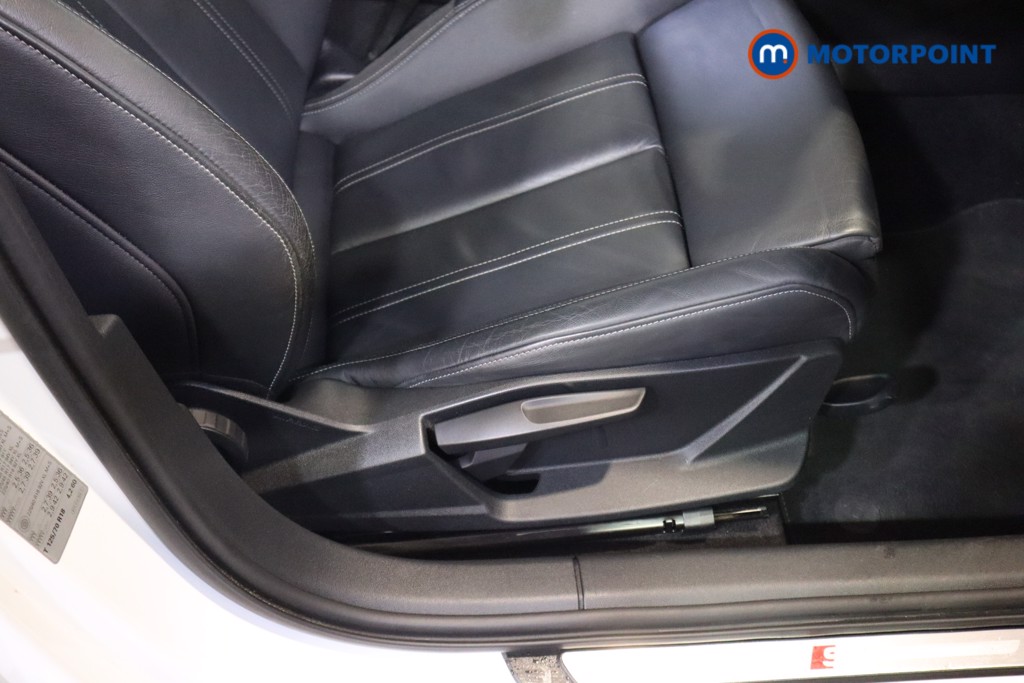 Audi A3 S Line Manual Petrol Hatchback - Stock Number (1576101) - 17th supplementary image