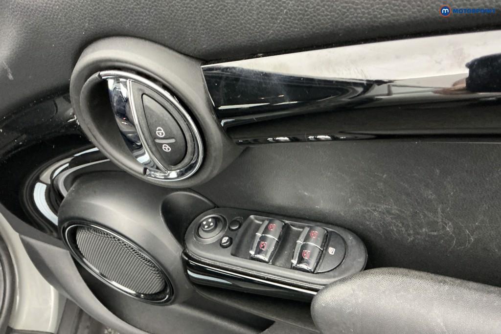Mini Hatchback Cooper Classic Automatic Petrol Hatchback - Stock Number (1577138) - 22nd supplementary image