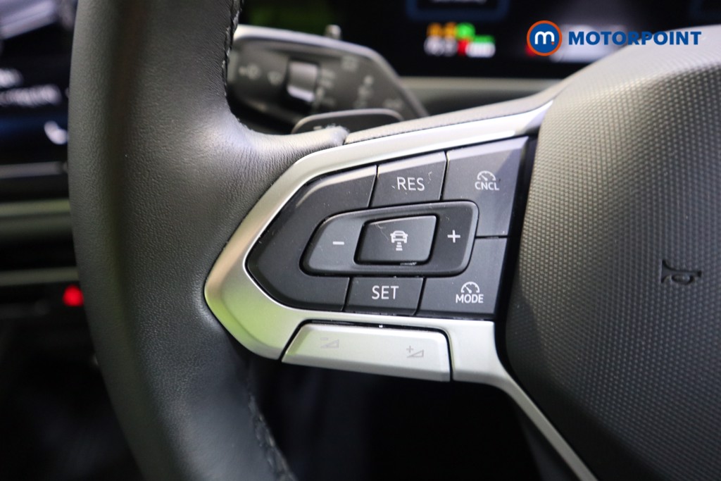 Volkswagen Passat Life Automatic Petrol Plug-In Hybrid Estate - Stock Number (1578106) - 3rd supplementary image