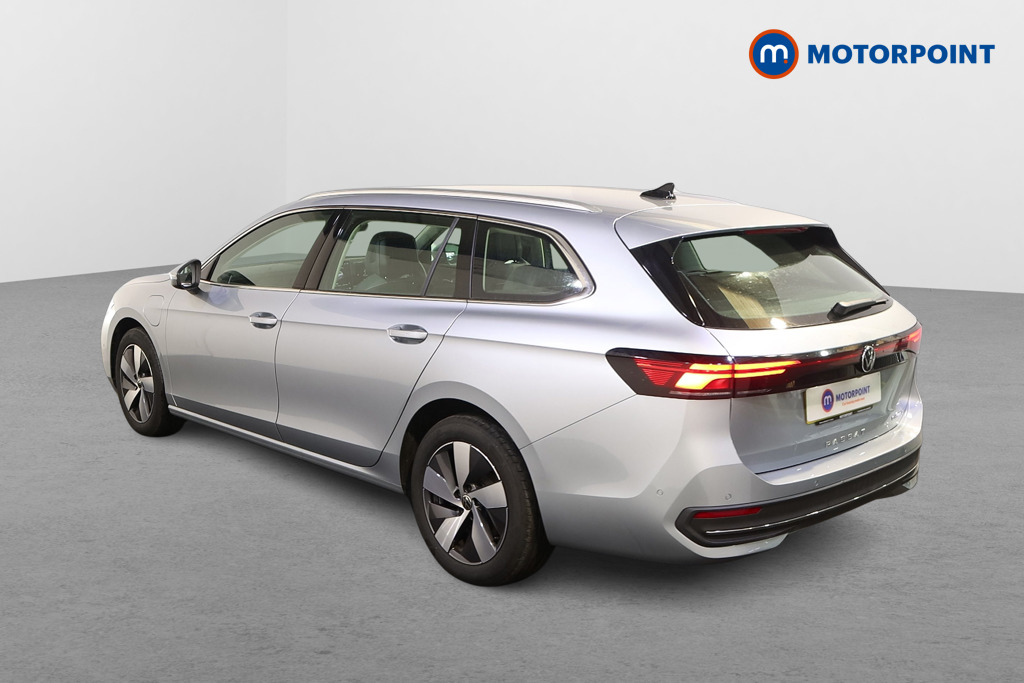Volkswagen Passat Life Automatic Petrol Plug-In Hybrid Estate - Stock Number (1578106) - Passenger side rear corner