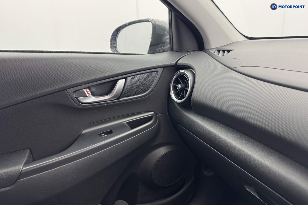Hyundai Kona Premium Manual Petrol SUV - Stock Number (1578459) - 18th supplementary image