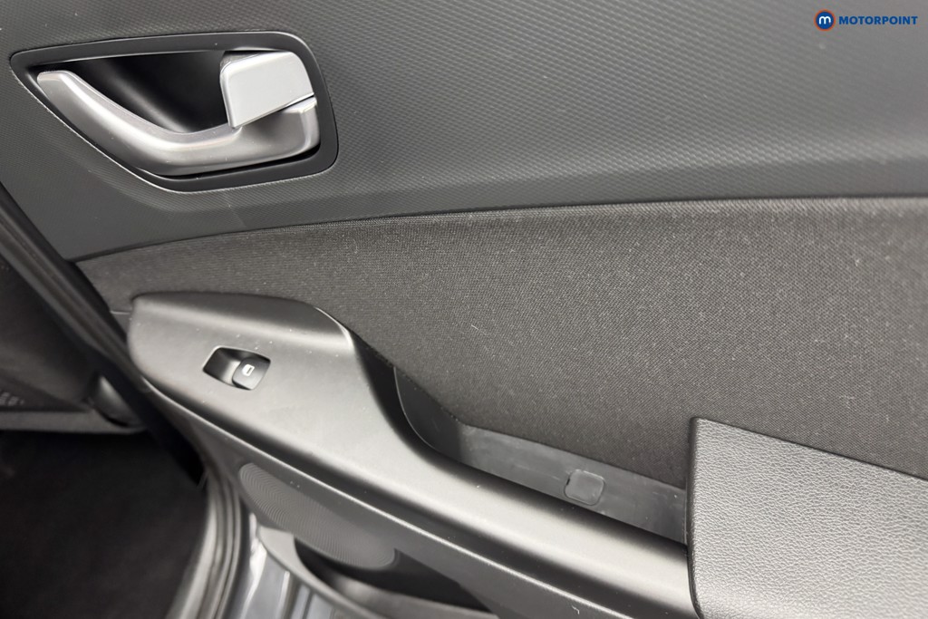 Hyundai Kona Premium Manual Petrol SUV - Stock Number (1578459) - 25th supplementary image