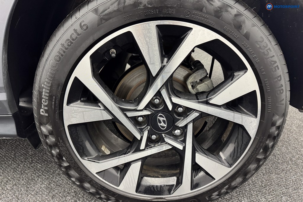 Hyundai Kona Premium Manual Petrol SUV - Stock Number (1578459) - 38th supplementary image