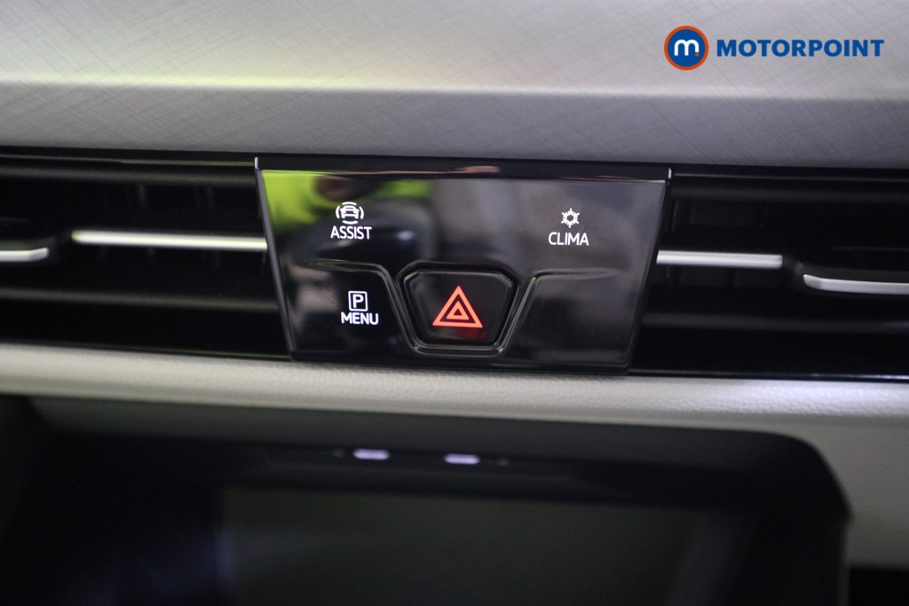 Volkswagen Golf Life Manual Petrol Hatchback - Stock Number (1579157) - 7th supplementary image