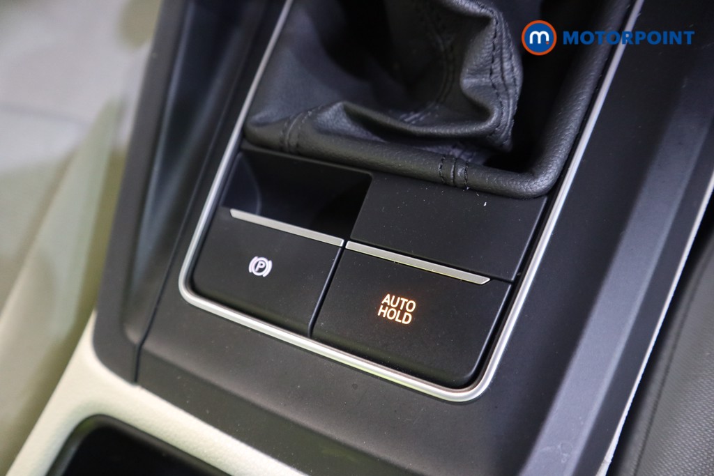 Volkswagen Golf Life Manual Petrol Hatchback - Stock Number (1579157) - 9th supplementary image