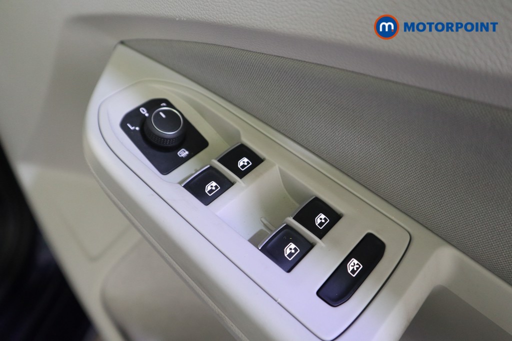 Volkswagen Golf Life Manual Petrol Hatchback - Stock Number (1579157) - 13th supplementary image