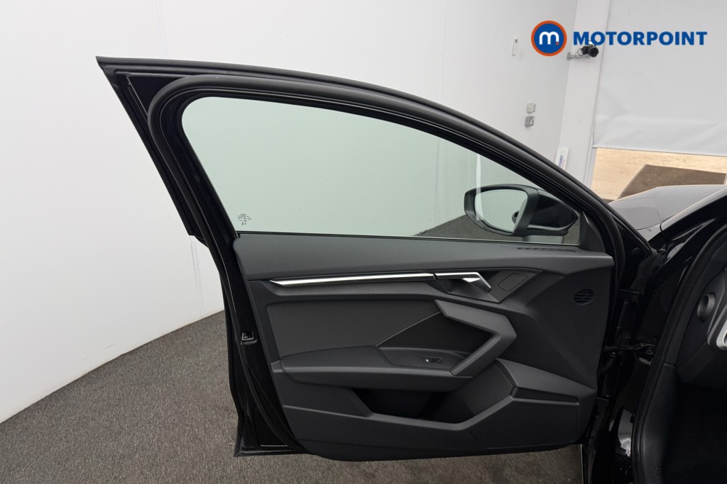 Audi A3 Sport Manual Petrol Hatchback - Stock Number (1579563) - 4th supplementary image