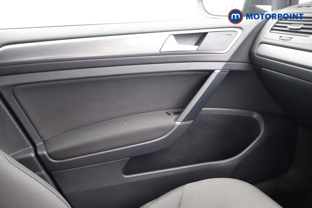 Volkswagen Golf Match Manual Diesel Hatchback - Stock Number (1580110) - 14th supplementary image