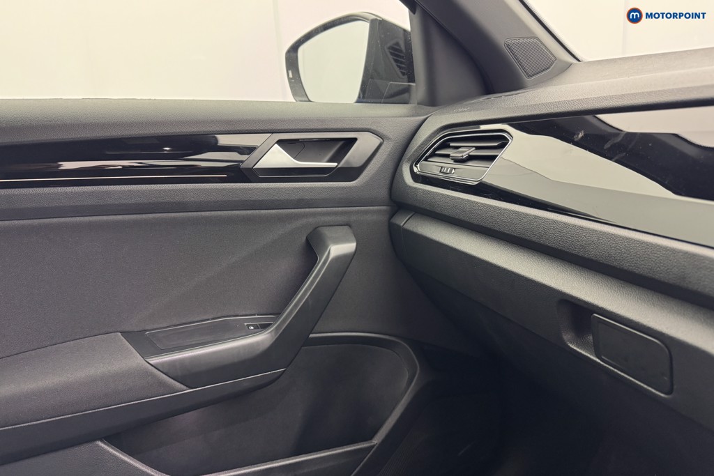 Volkswagen T-Roc Black Edition Automatic Petrol SUV - Stock Number (1580493) - 18th supplementary image