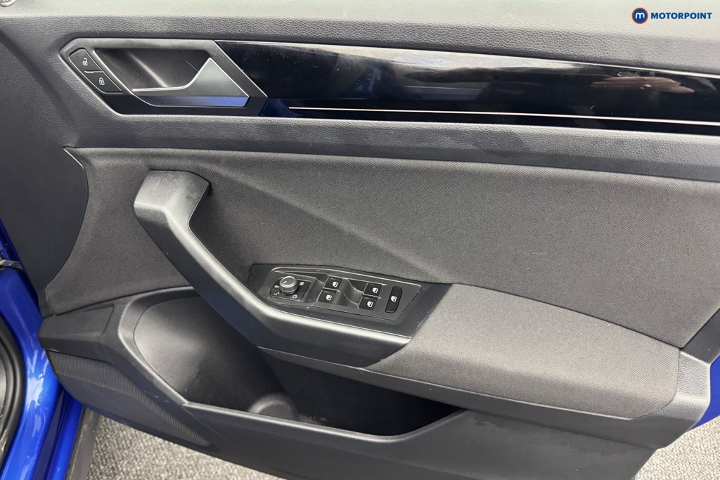 Volkswagen T-Roc Black Edition Automatic Petrol SUV - Stock Number (1580493) - 22nd supplementary image