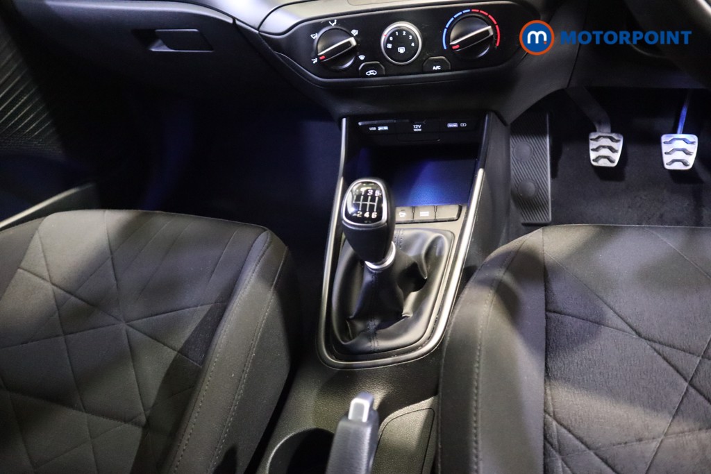 Hyundai Bayon Se Connect Manual Petrol SUV - Stock Number (1580640) - 6th supplementary image