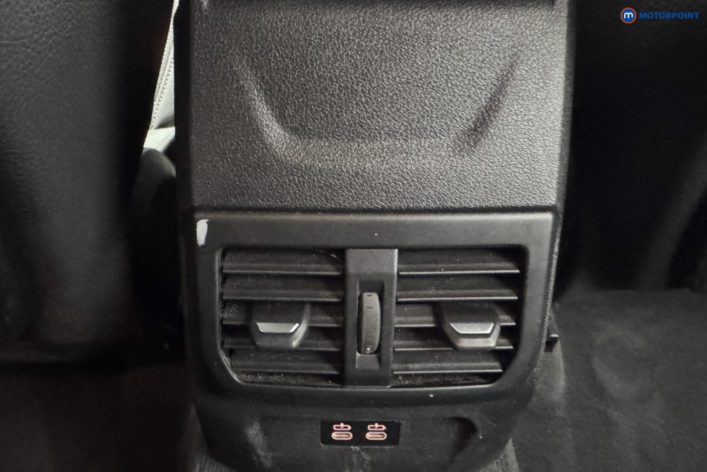 BMW 2 Series Sport Automatic Petrol Saloon - Stock Number (1582081) - 10th supplementary image