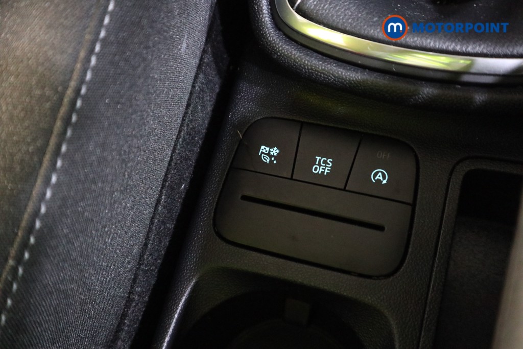 Ford Fiesta Titanium Manual Petrol Hatchback - Stock Number (1582549) - 8th supplementary image