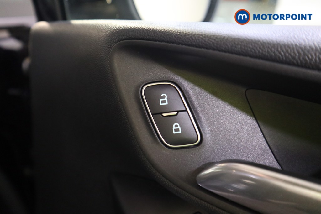 Ford Fiesta Titanium Manual Petrol Hatchback - Stock Number (1582549) - 12th supplementary image