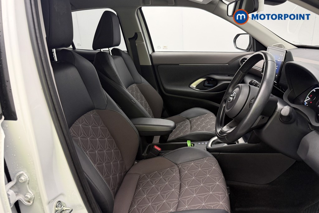 Toyota Yaris Cross Excel Automatic Petrol-Electric Hybrid Estate - Stock Number (1582561) - 18th supplementary image