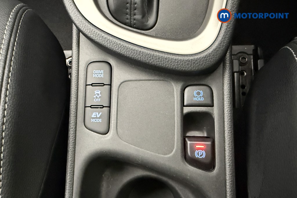 Toyota Yaris Cross Excel Automatic Petrol-Electric Hybrid Estate - Stock Number (1582561) - 24th supplementary image
