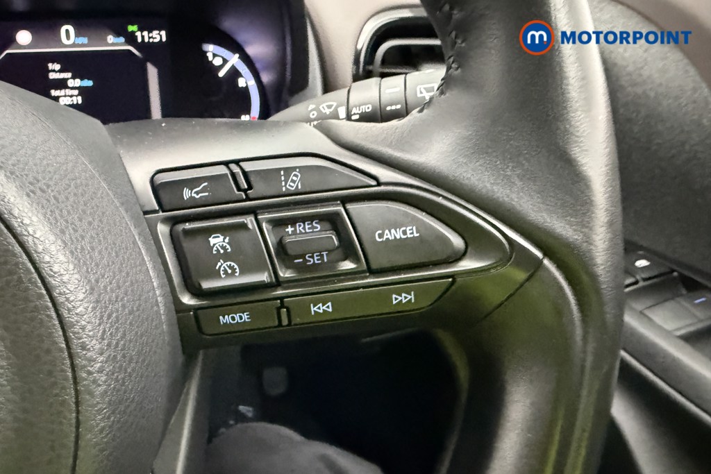 Toyota Yaris Cross Excel Automatic Petrol-Electric Hybrid Estate - Stock Number (1582561) - 32nd supplementary image