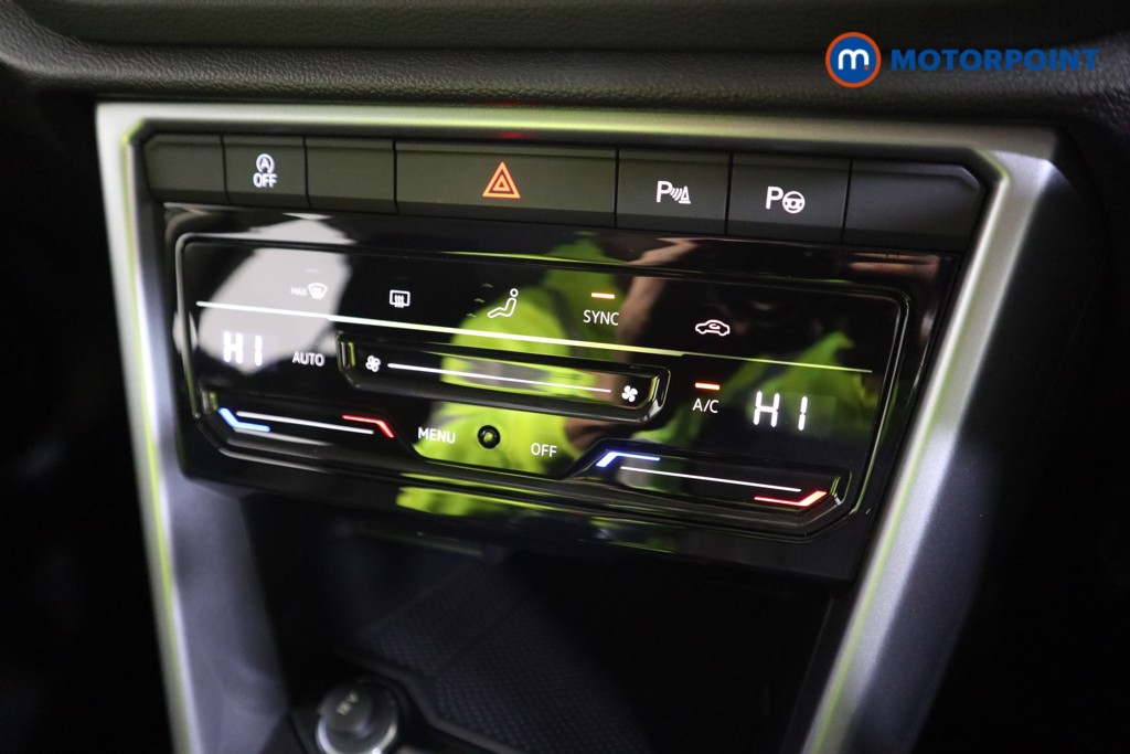 Volkswagen T-Roc Life Manual Petrol SUV - Stock Number (1582616) - 7th supplementary image