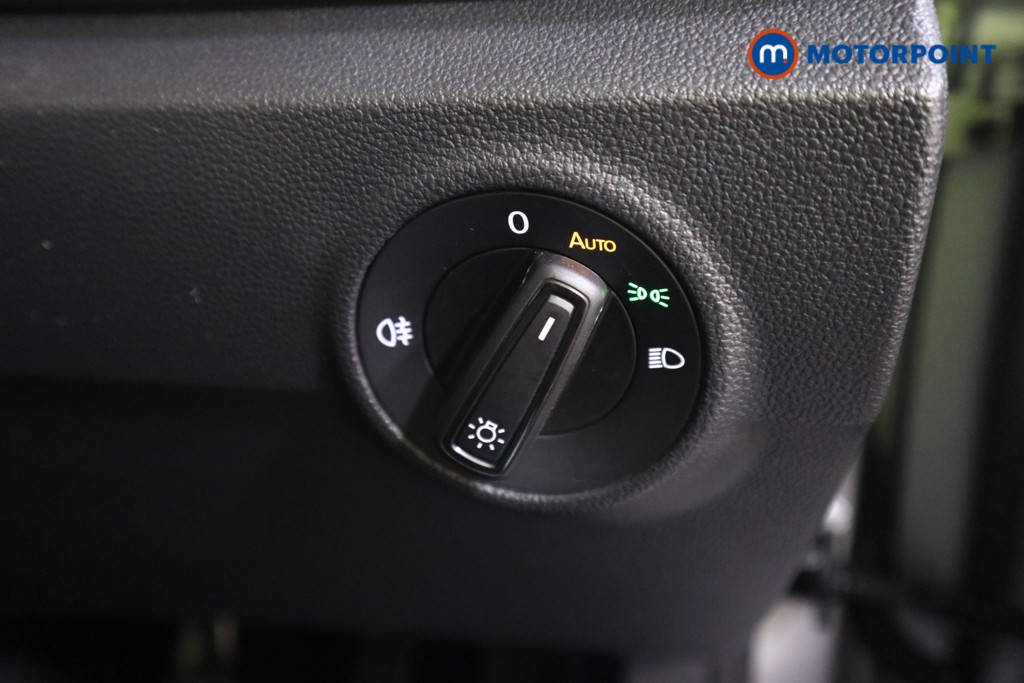 Volkswagen T-Roc Life Manual Petrol SUV - Stock Number (1582616) - 10th supplementary image