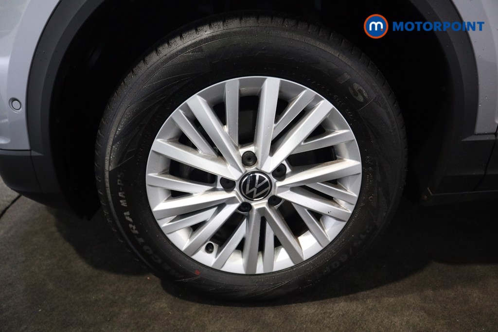Volkswagen T-Roc Life Manual Petrol SUV - Stock Number (1582616) - 20th supplementary image