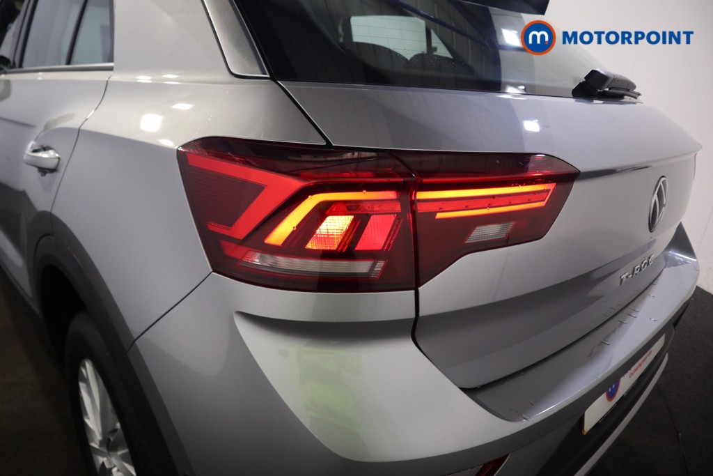 Volkswagen T-Roc Life Manual Petrol SUV - Stock Number (1582616) - 23rd supplementary image