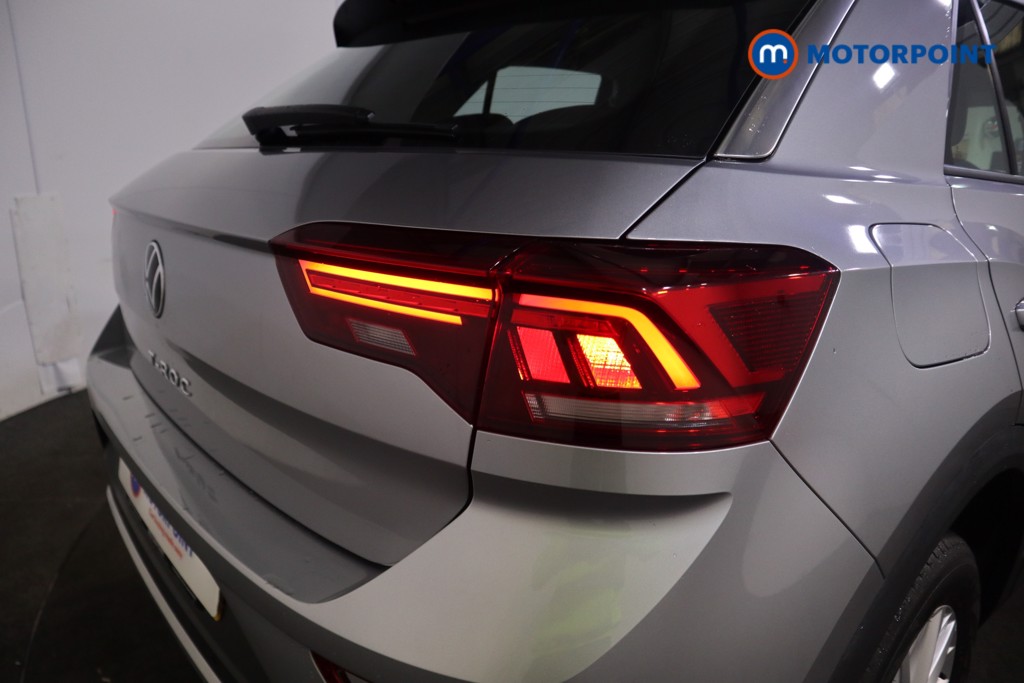 Volkswagen T-Roc Life Manual Petrol SUV - Stock Number (1582616) - 24th supplementary image